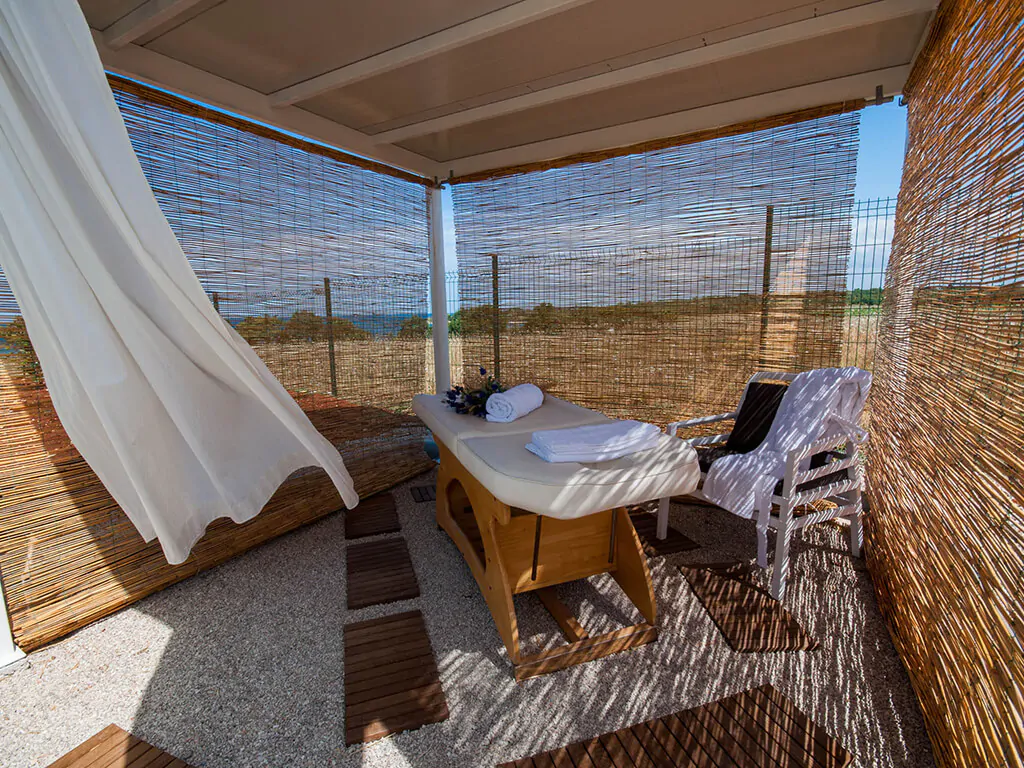 camping-kastanija-novigrad-massage