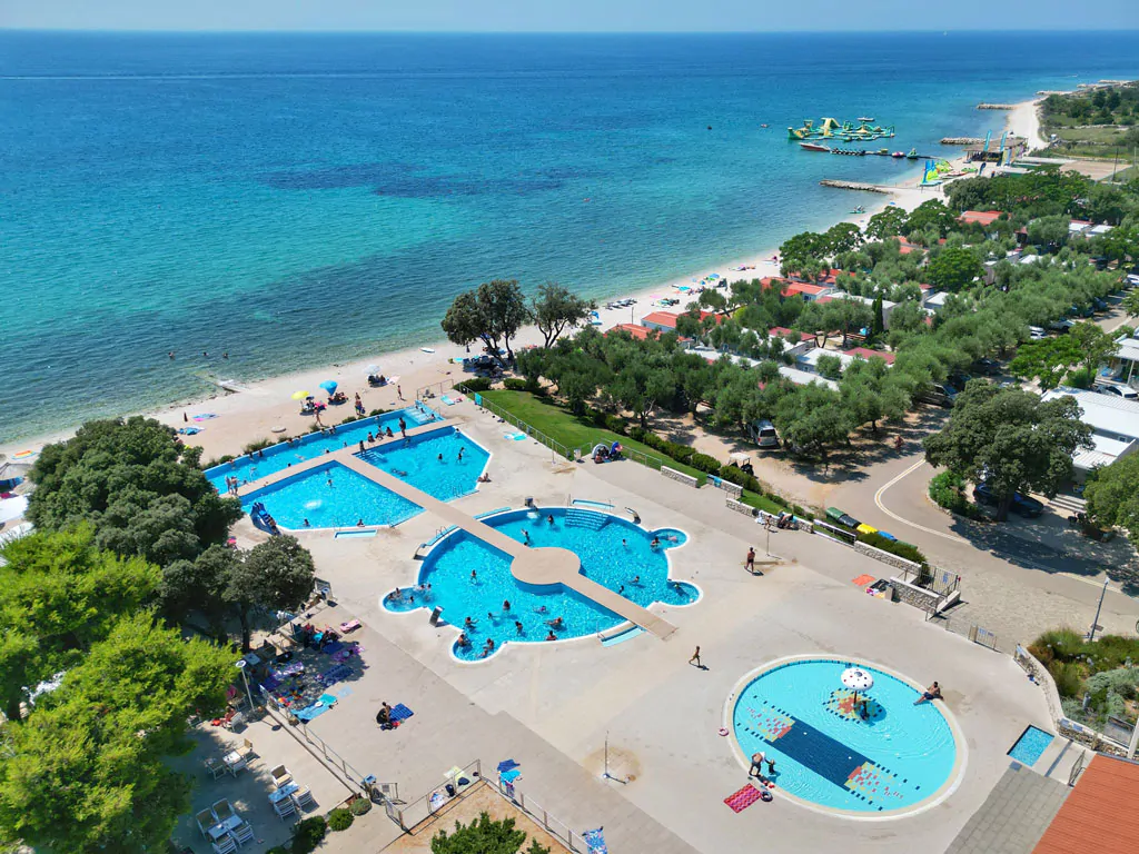camping-strasko-pool-air-view-sea
