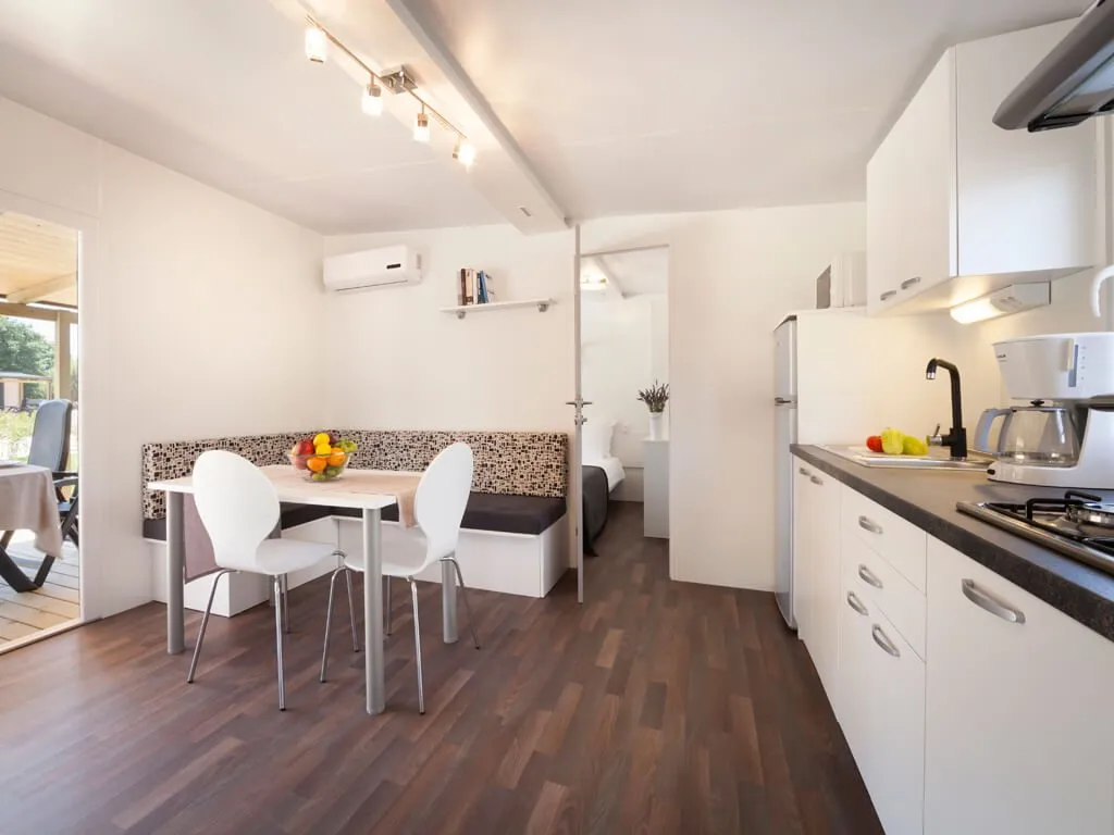 camping-polari-mobilehomes-standard-interior