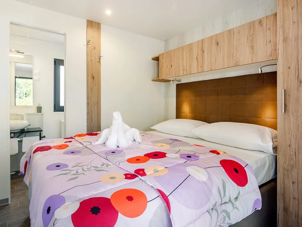 camping-santa-marina-bedroom-of-premium-comfort-mobile-home-ii