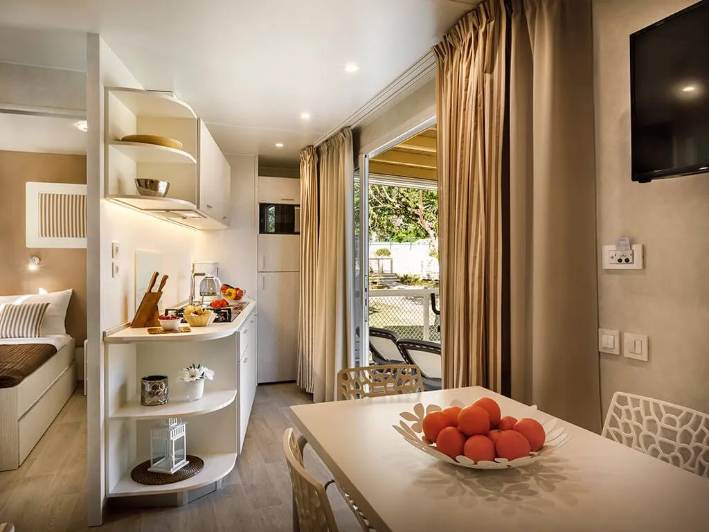 lanterna-camping-resort-marine-premium-mobile-home-interior-iv