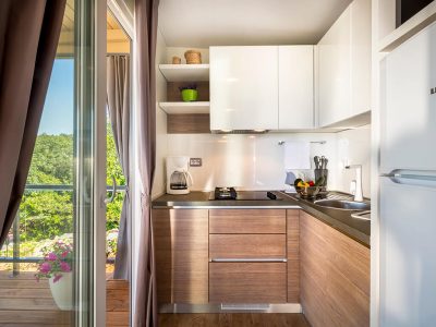 krk-premium-camping-resort-bella-vista-premium-garden-terrace-vii