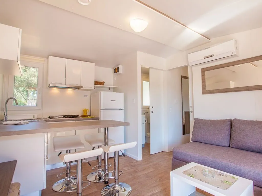 camping-lopari-mobile-homes-delta-interior-ii