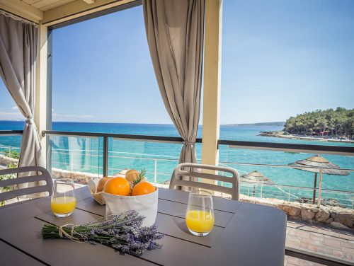 Lungomare Chalet for 2 Spectacular seaview
