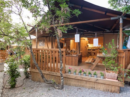 Luxury Lodge