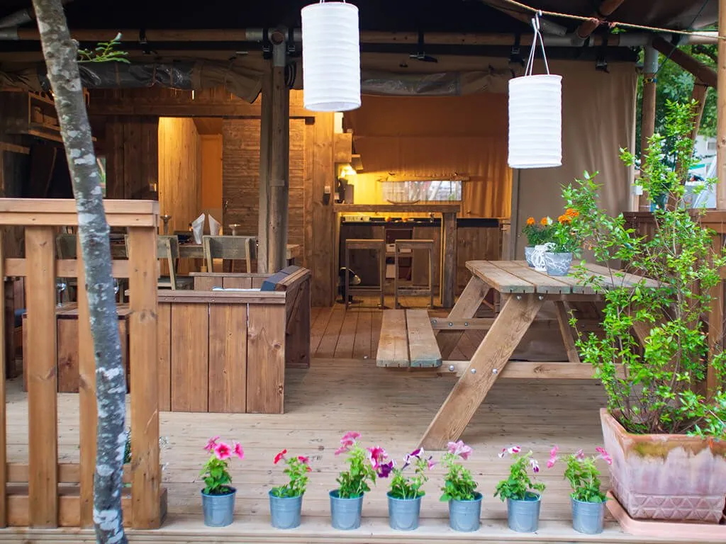 camping-slamni-glamping-terrace
