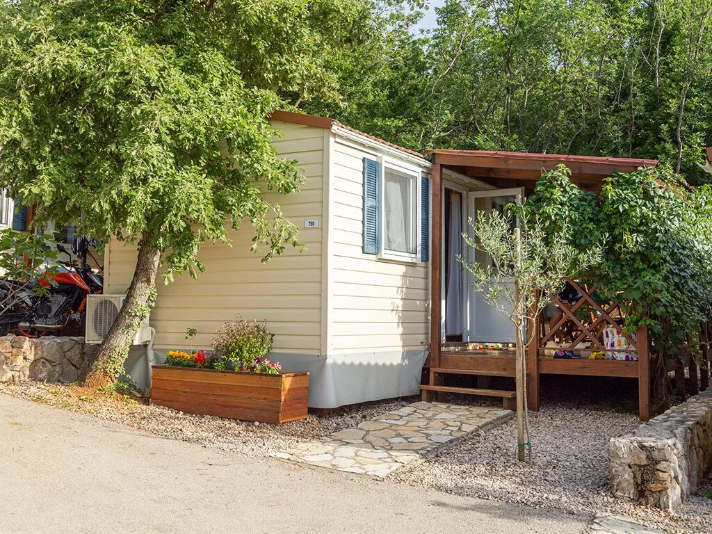 camping-slamni-mobile-home-exterior-5