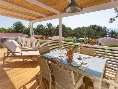 camping-jezevac-family-mobile-home-terracce-2