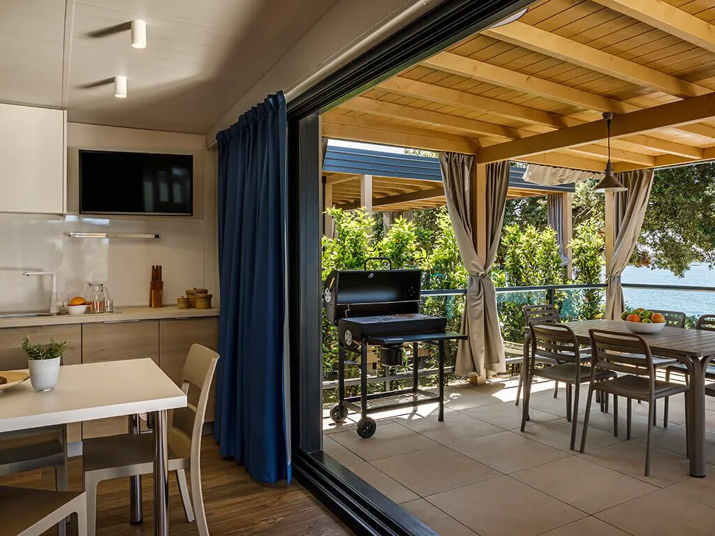 istra-premium-camping-resort-marbello-premium-camping-suite-home-interior