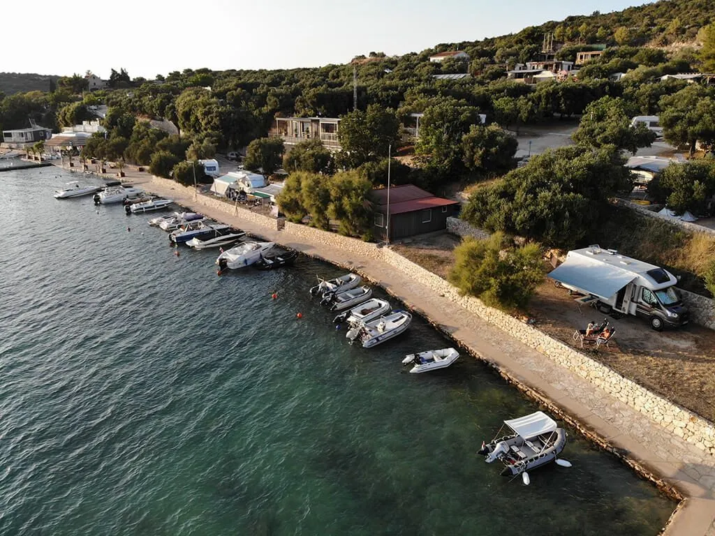 olivia-green-camping-marina