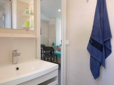 mobile-home-happy-premium-bathroom-sink-3