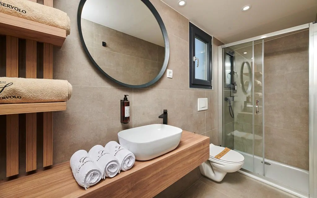 san-servolo-camping-resort-mobile-homes-agava-bathroom-2
