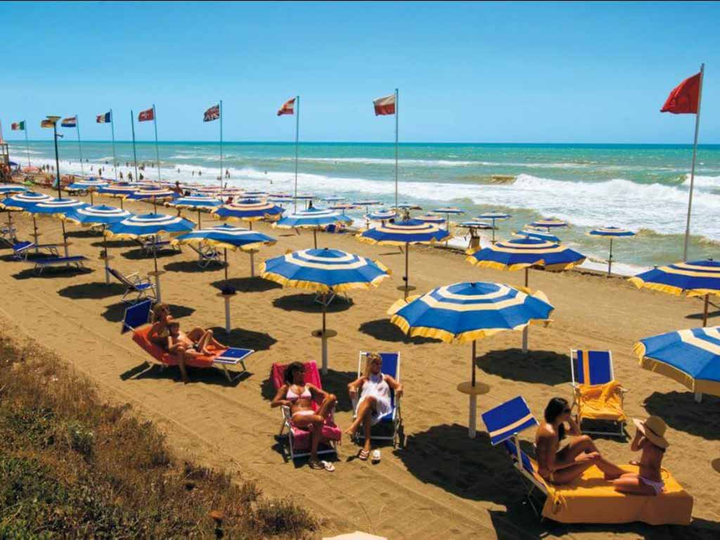 Villaggio Camping Baia Domizia photo 3