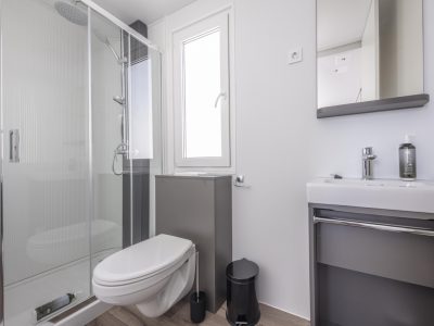terra-park-phalaris-island-pag-mobile-homes-tamaris-bathroom-1