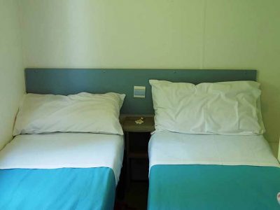 mobile-home-happy-comfort-bedroom-5-4