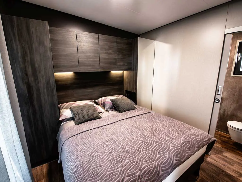 campsite-selce-adrialux-mobile-homes-bedroom-ii-2