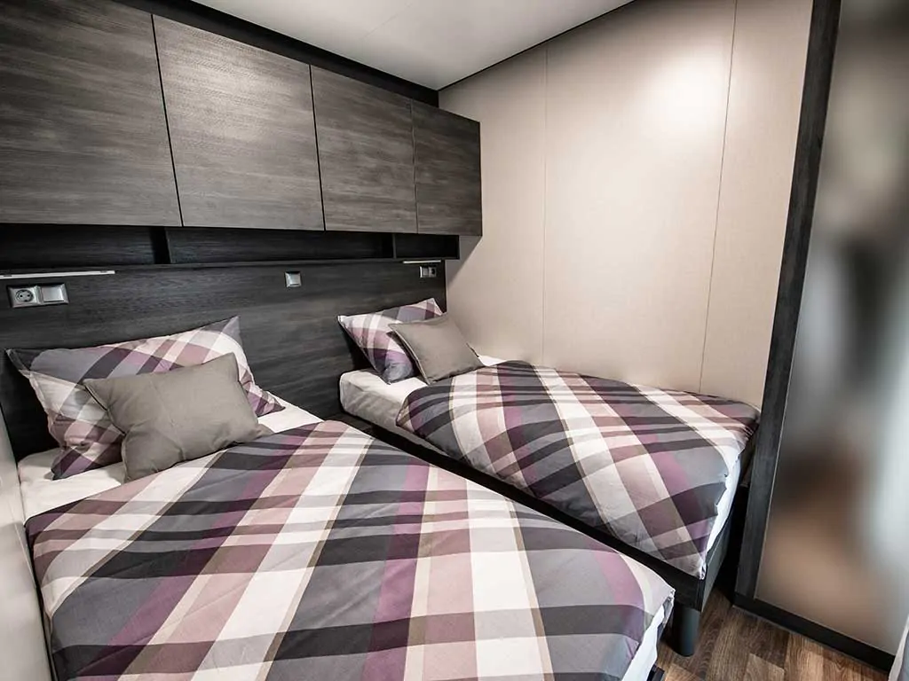 campsite-selce-adrialux-mobile-homes-bedroom