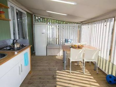 hibridlodge-kitchen-living-room
