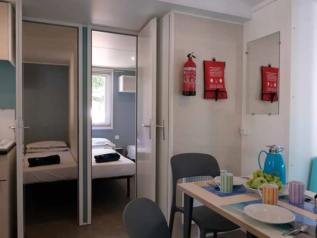 mobile-home-happy-premium-interior-13