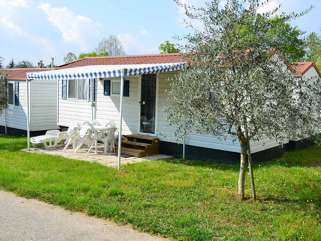 mobile-home-happy-standard-exterior-4-7