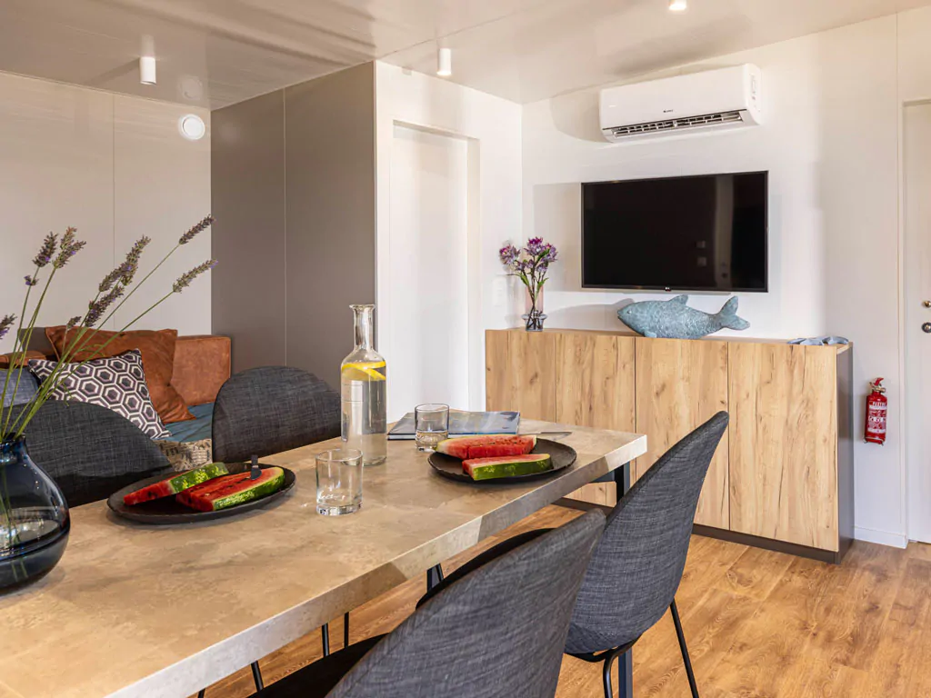 mobile-home-surf-beach-village-mare-interior-living-room-ii-2