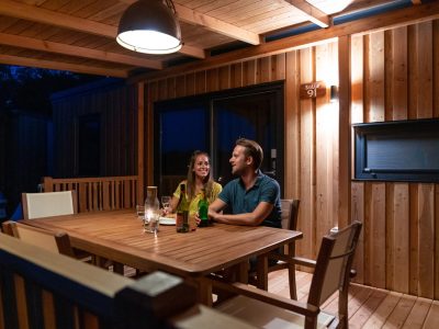 mobile-home-sunlodge-big-leaf-exterior-terrace-family-ii