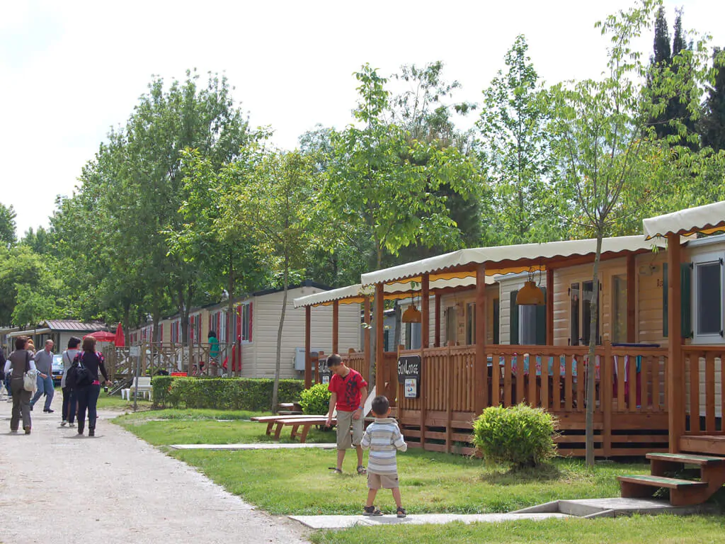 sun-lodge-aspen-mobile-home-exterior-3