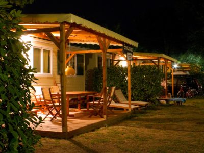 sun-lodge-aspen-mobile-home-exterior-terrace-i-9