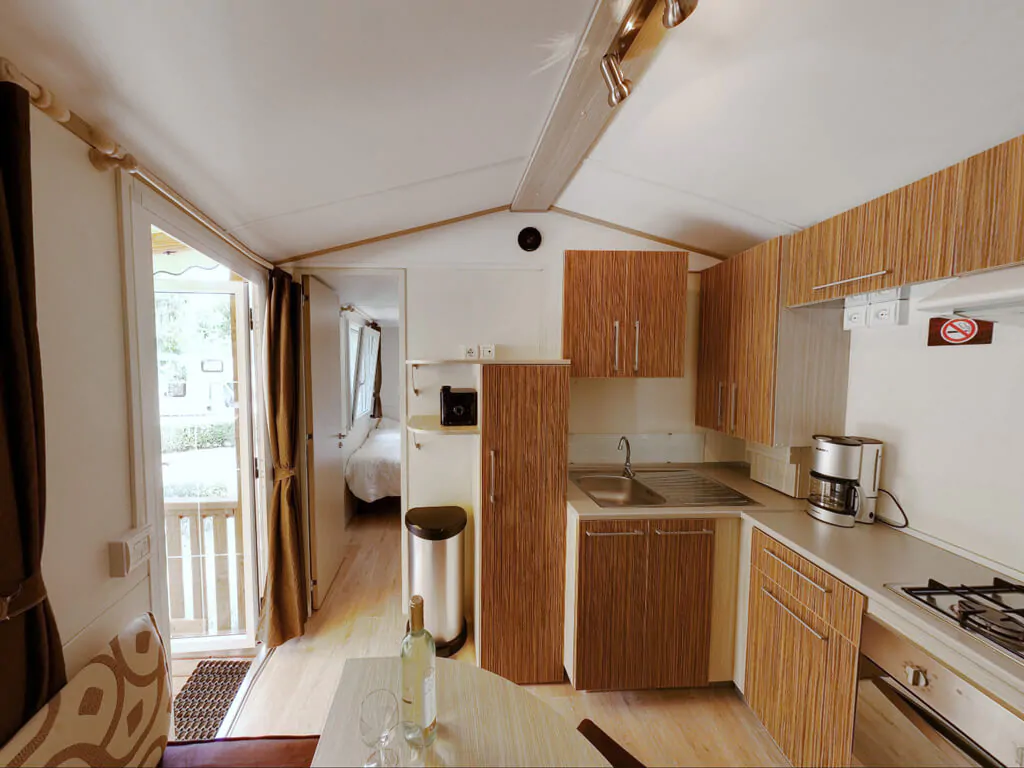sunlodge-maple-mobile-home-interior-living-room-2