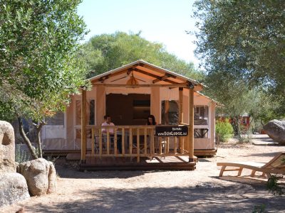 sunlodge-safari-tent-exterior-terrace-i-3