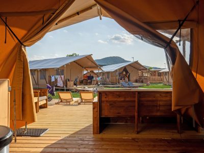 sunlodge-taiga-tent-exterior-living-room-3