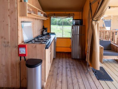 sunlodge-taiga-tent-interior-kitchen-3