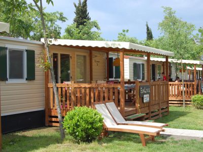 mobile-home-sunlodge-redwood-exterior-terrace-i-11