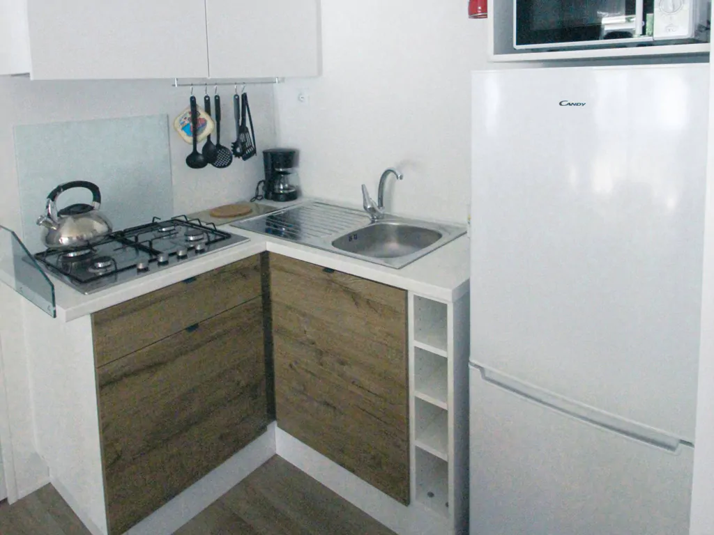happy-camp-happy-superior-interior-kitchen-i