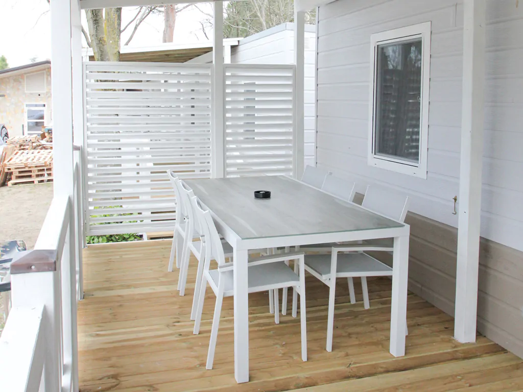 happy-camp-happy-superior-exterior-dining-table-3
