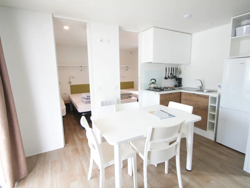 happy-camp-happy-superior-interior-kitchen-3