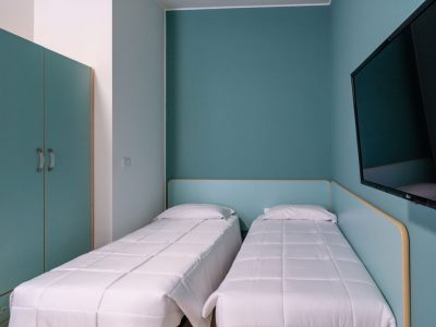 stork-family-camping-village-bungalow-comfort-bilocale-interior-single-beds