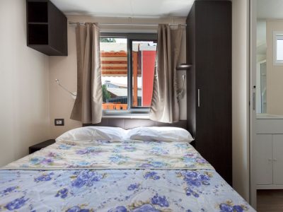 baia-relax-new-plus-interior-double-bed