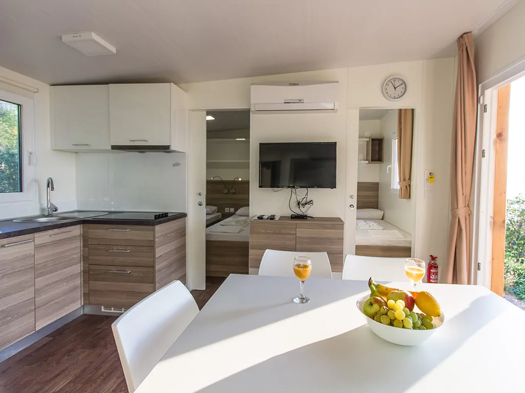 campsite-klenovica-mobile-home-family-interior-3