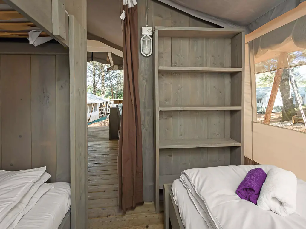 istra-sunny-tent-bedroom-single-beds