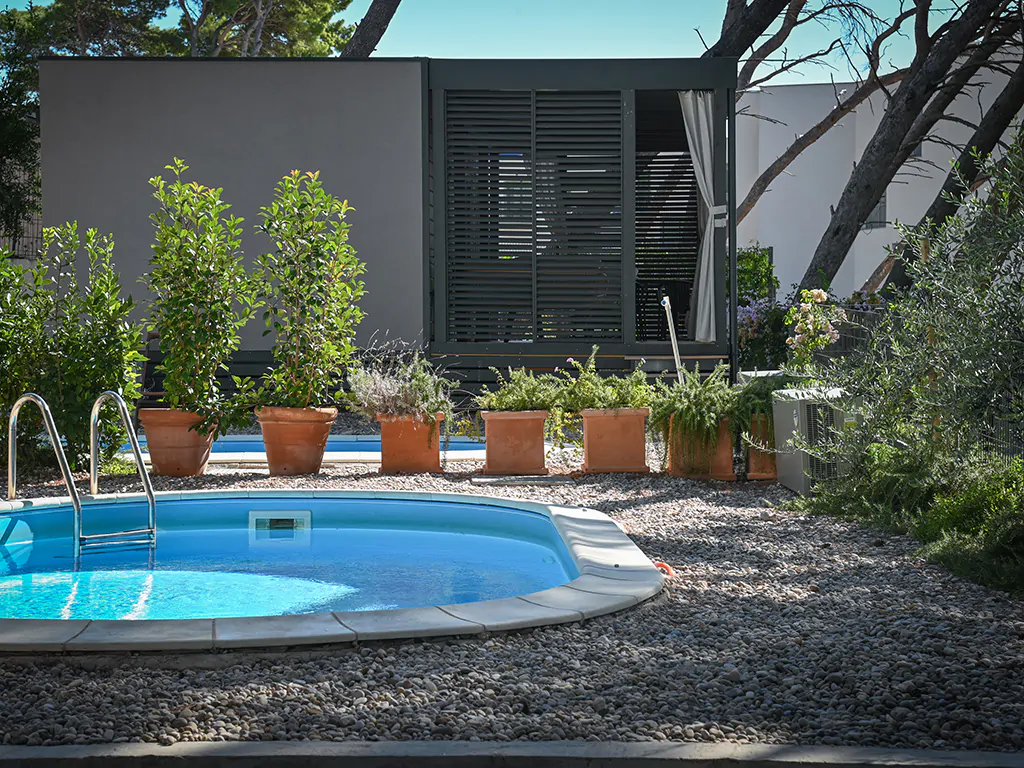 camping-morenia-beach-resort-mobile-home-private-pool-i