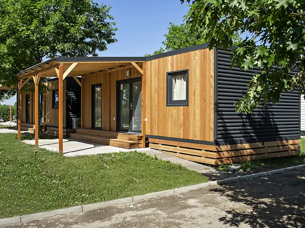 campsite-terme-ptuj-exterior-mobile-home-front-view-3