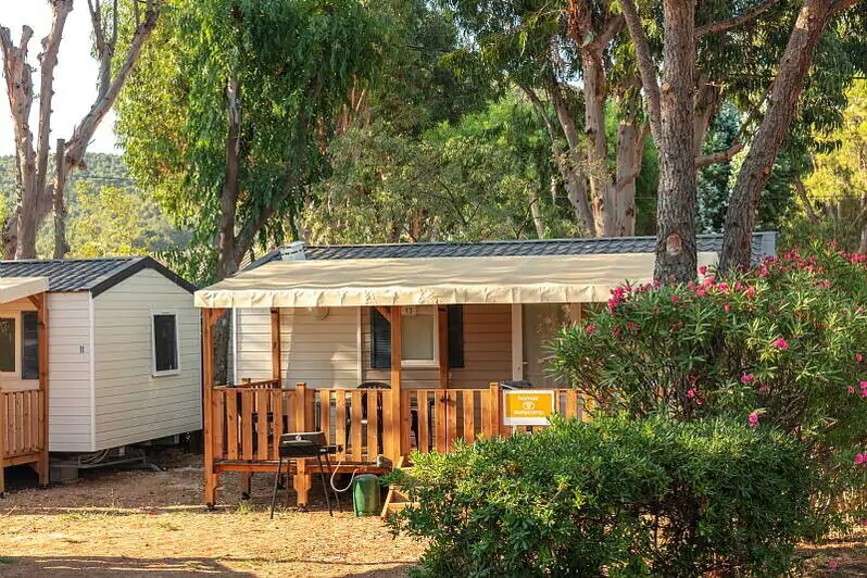camping-lanterna-comfort-for-4-persons-exterior1