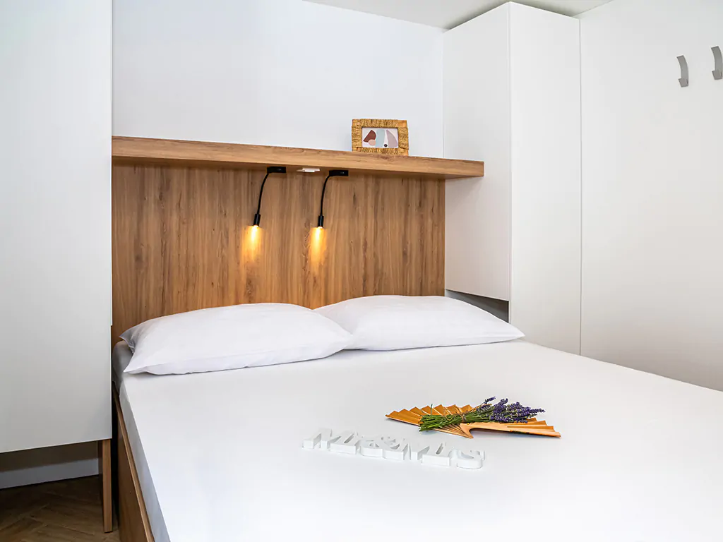 campsite-galeb-mobile-home-adria-superior-a-bedroom-i
