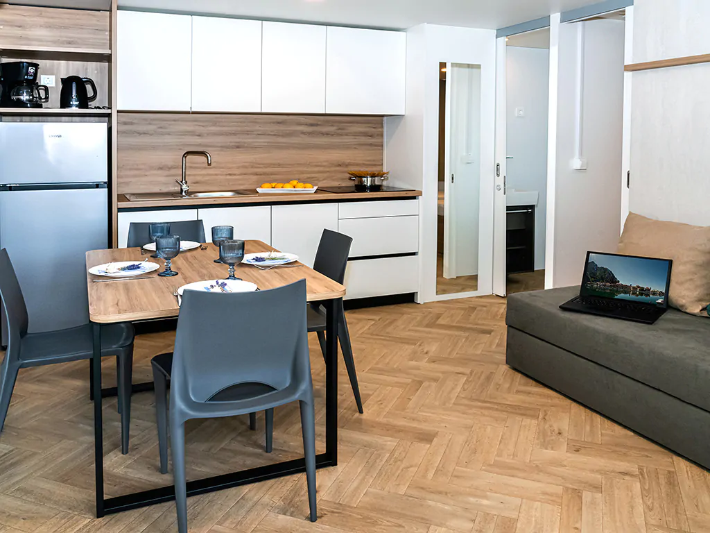 campsite-galeb-mobile-home-adria-superior-a-kitchen