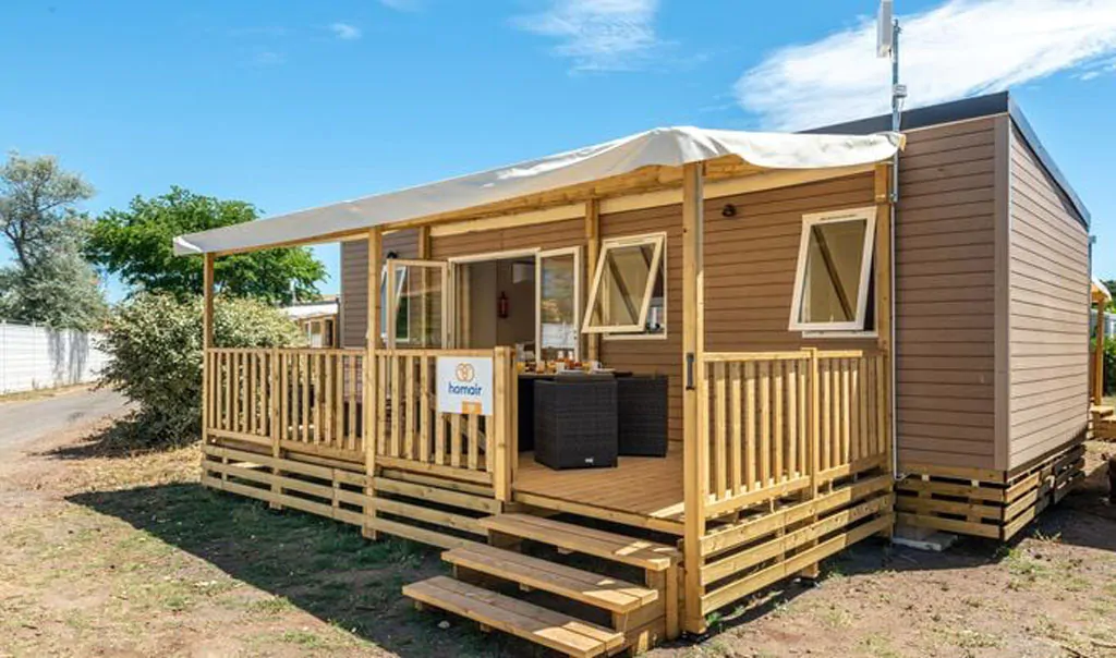 campsite-park-umag-mobile-home-premium-blacony-for-6-persons-exterior-terrace-2