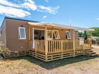 camping-simuni-premium-lounge-six-persons-exterior-frontview