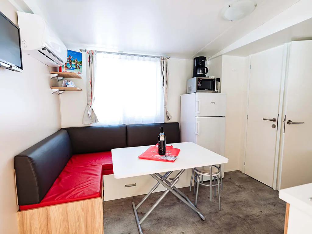 mobile-home-premium-a-interior-living-room-3
