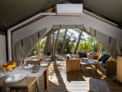 camping-krk-safari-tent-comfort-aircro-living-room-terrace