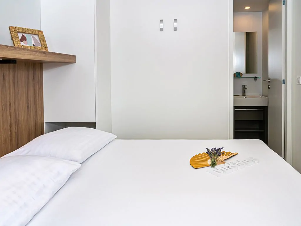 campsite-galeb-mobile-home-adria-superior-c-bedroom-2
